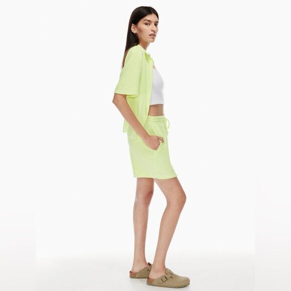 Wilfred‎ Free Popsicle 7“ Short Sz XL in Chamomile Yellow French Terry Cloth - Picture 4 of 10